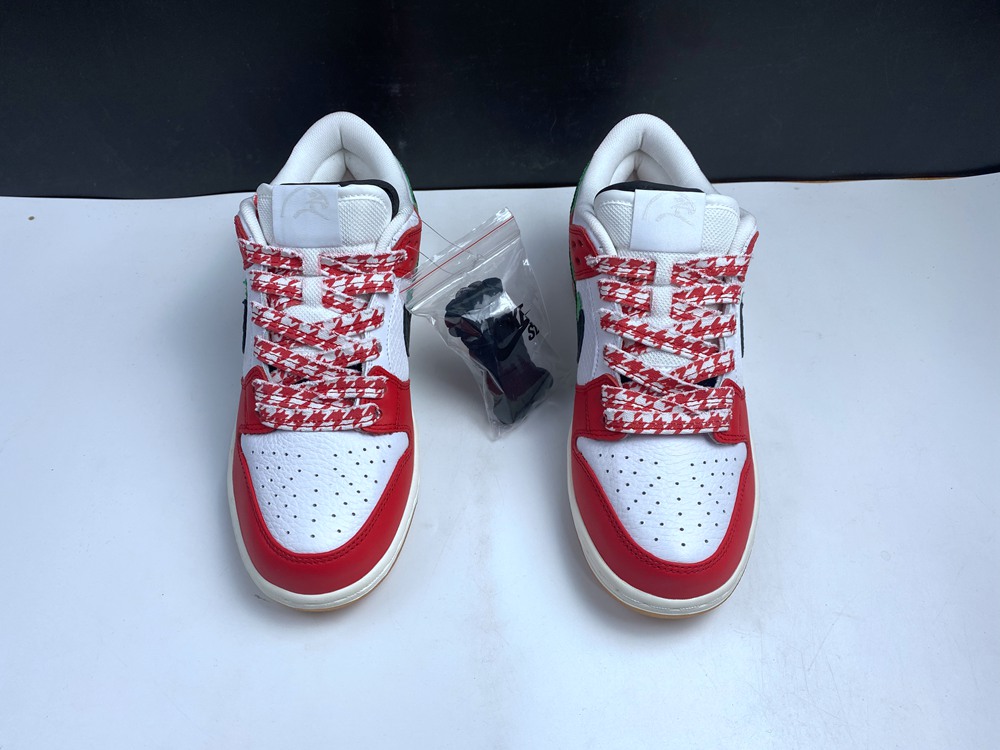 Frame Skate x Nike SB Dunk Low CT2550-600